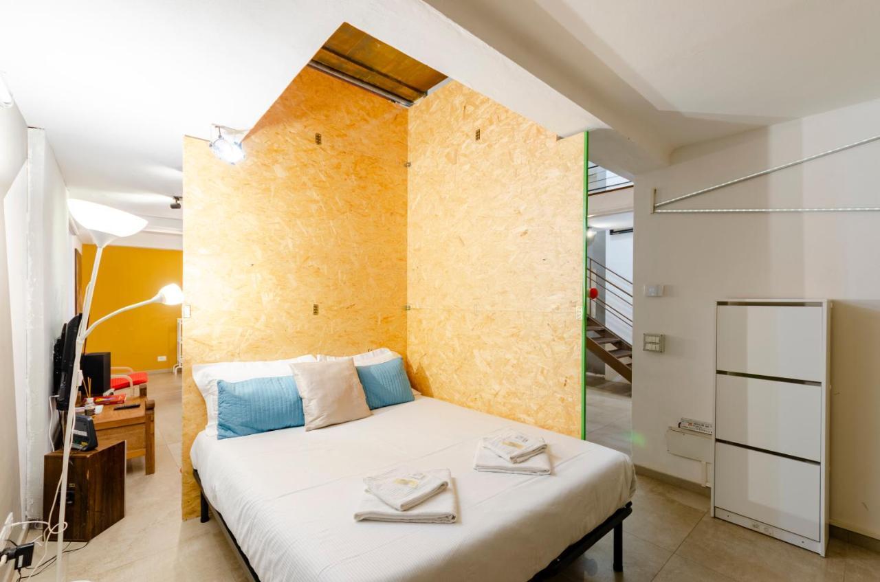 Joivy Vibrant Open-plan Apt For 6 In Historic Centre Apartment *